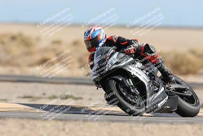 media/Nov-16-2025-Race Pace (Sun) [[8c5fa54630]]/Verified Riders/9-Turn 16 (150pm)/